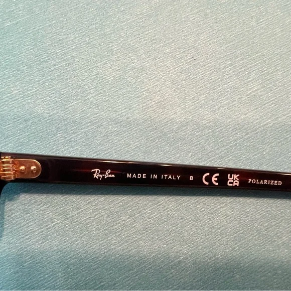 Ray-Ban clubmaster polarized Tortoise and Gold Sunglasses - Picture 6 of 7